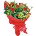 Farkl� bir hediye �r�n� isteyenler i�in  en etkileyici g�l �i�ek demeti